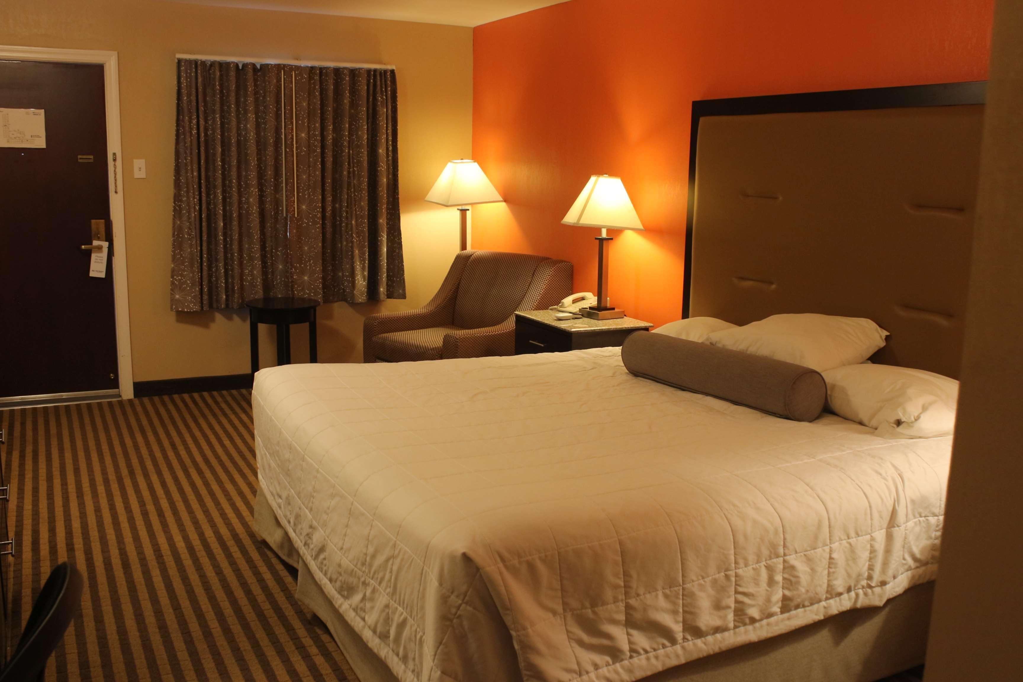 Surestay Hotel By Best Western בלמור חדר תמונה