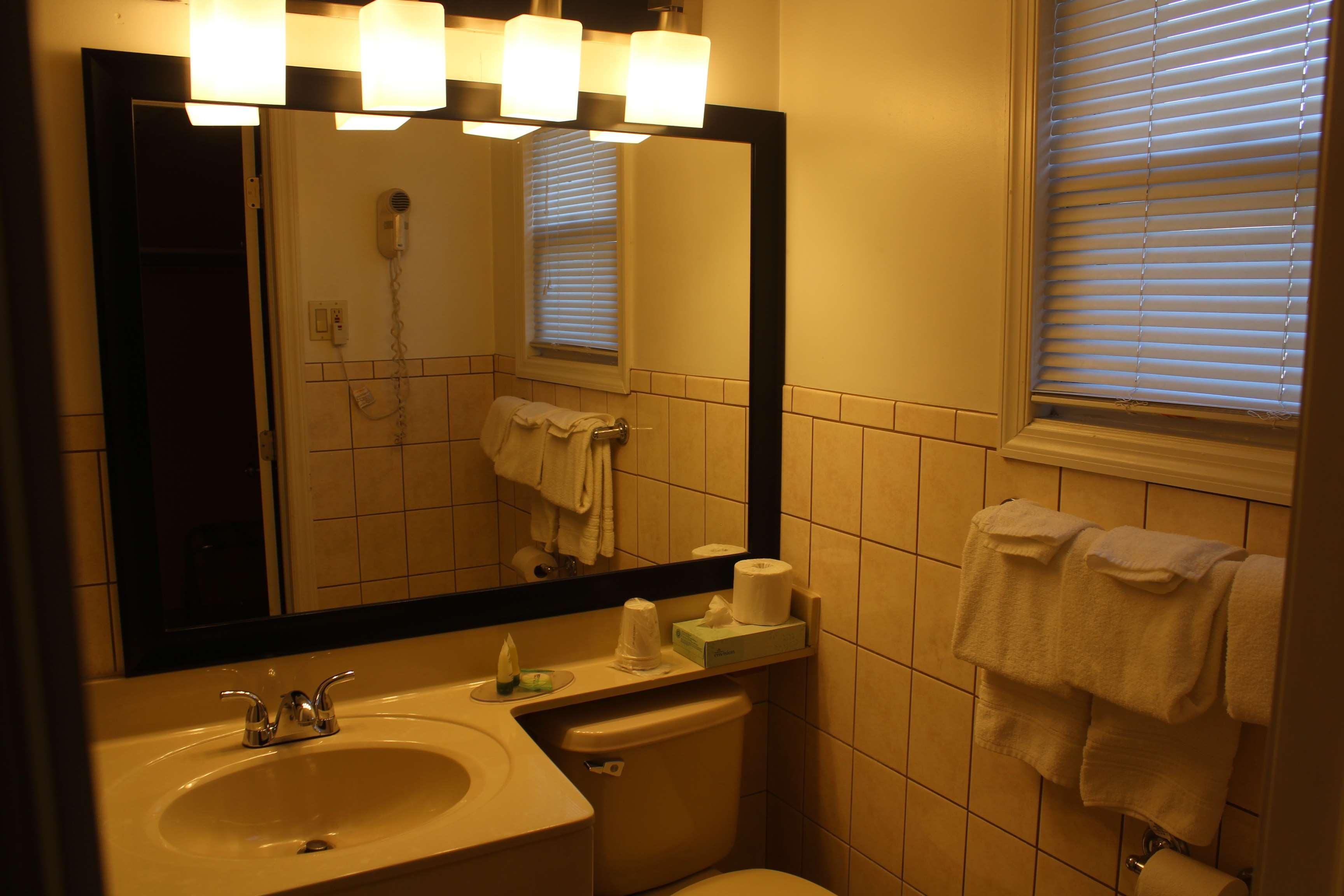 Surestay Hotel By Best Western בלמור מראה חיצוני תמונה